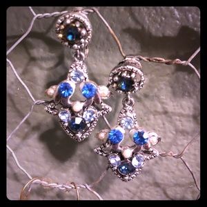 Vintage blue clip-on earrings